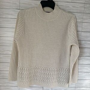 Chic Cream Turtleneck Sweater